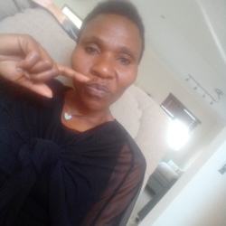 Nomvuyo is looking for singles for a date
